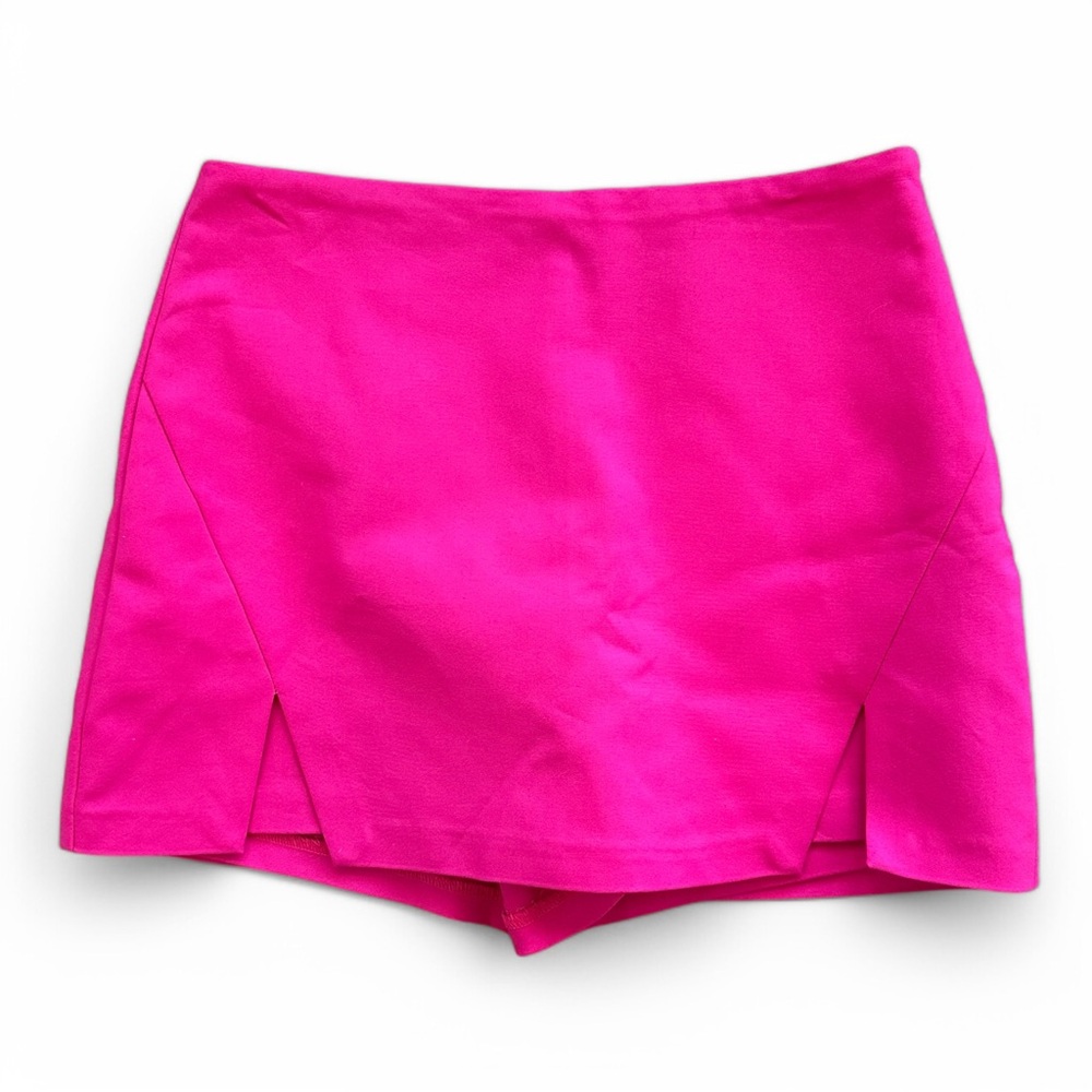 Luxuoire Cut Out Mini Skort in Magenta